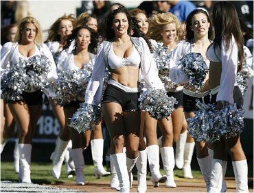 raiderscheerleaders.jpg