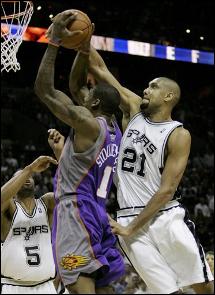 Suns_Spurs_Basketball1329269_lower.jpg